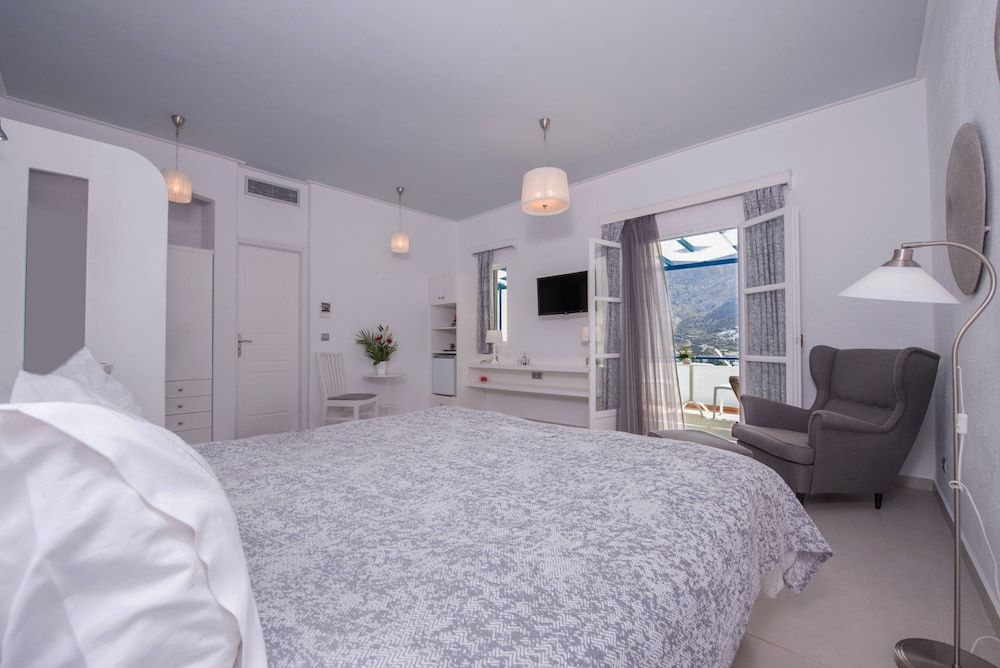 Honeymoon Suite, Sea View (Junior)