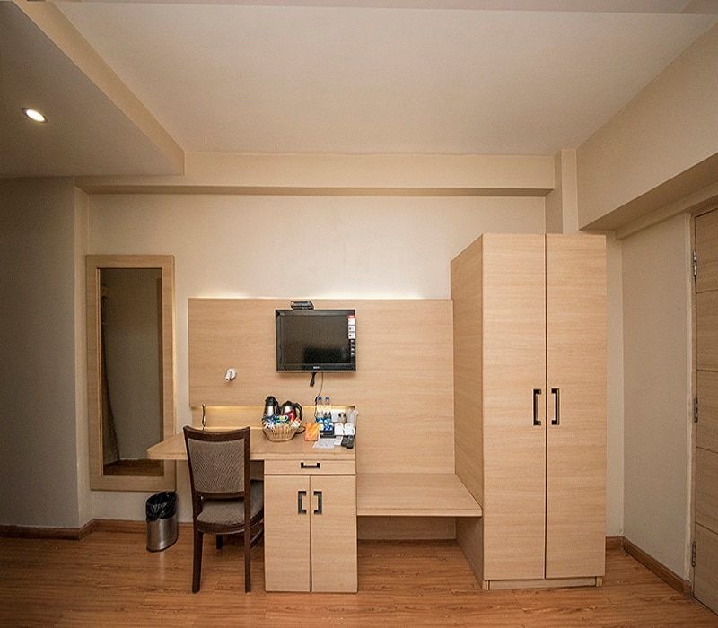 Hotel Yashwee International Deluxe Room 6