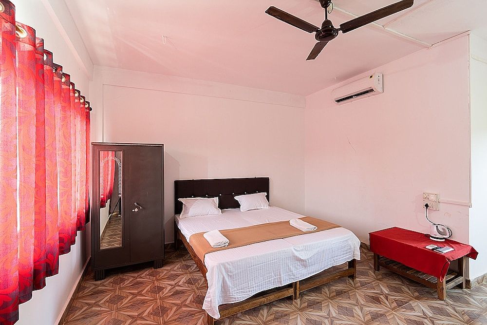 The Whispering Lake Resorts Deluxe Room 2