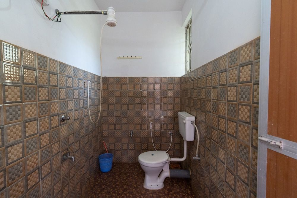 The Whispering Lake Resorts Deluxe Room 9