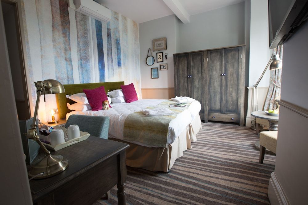 The Stanneylands Superior Double Room 2