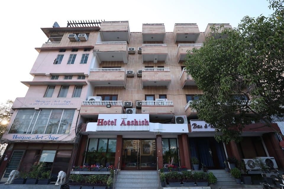 Hotel Aashish