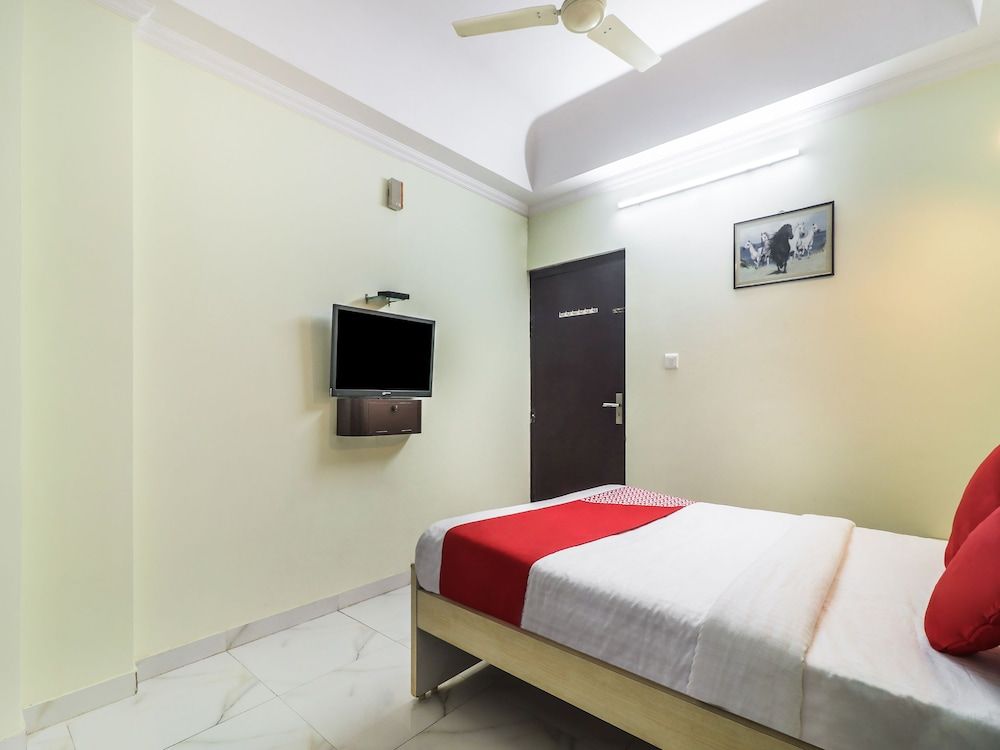 OYO 783 Om Hotel Double or Twin Room 8