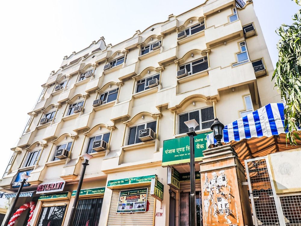 undefined OYO 783 Om Hotel 3