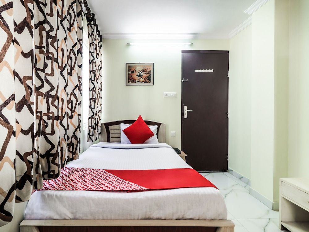 undefined OYO 783 Om Hotel 10