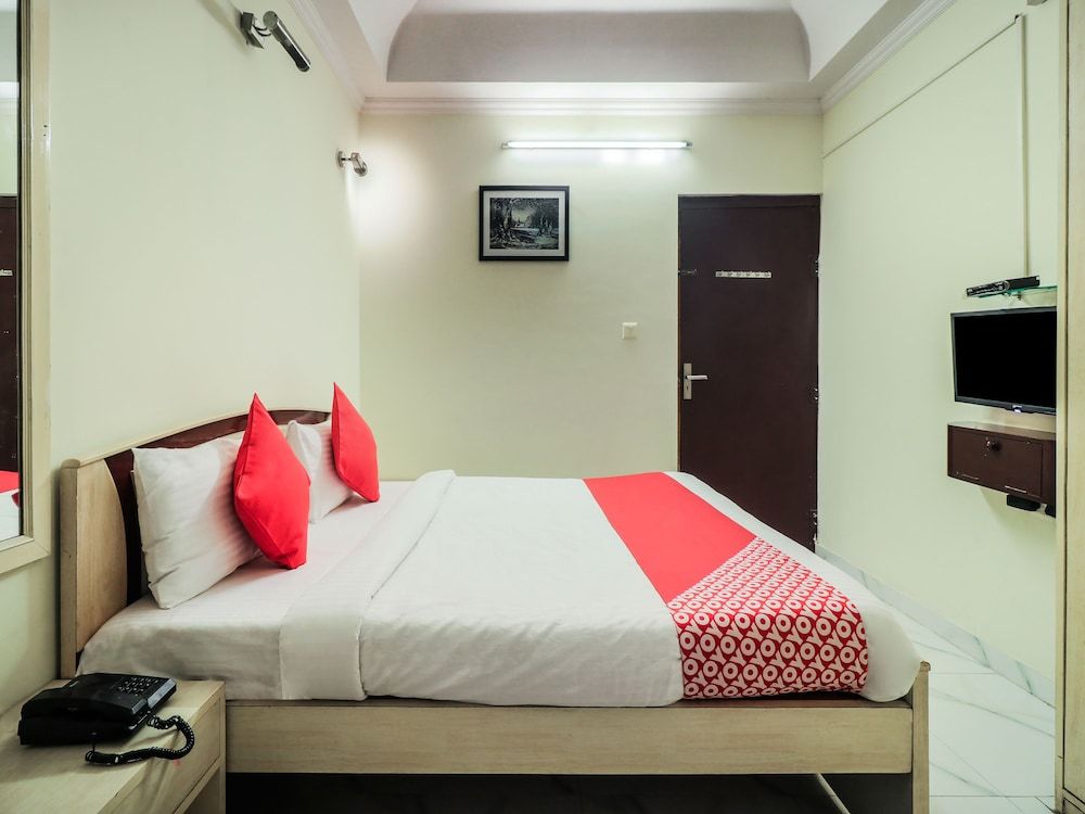 OYO 783 Om Hotel Double or Twin Room 6