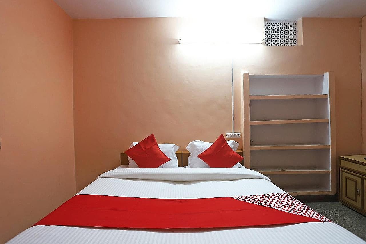 undefined OYO 39645 Maheshwari Residency 3