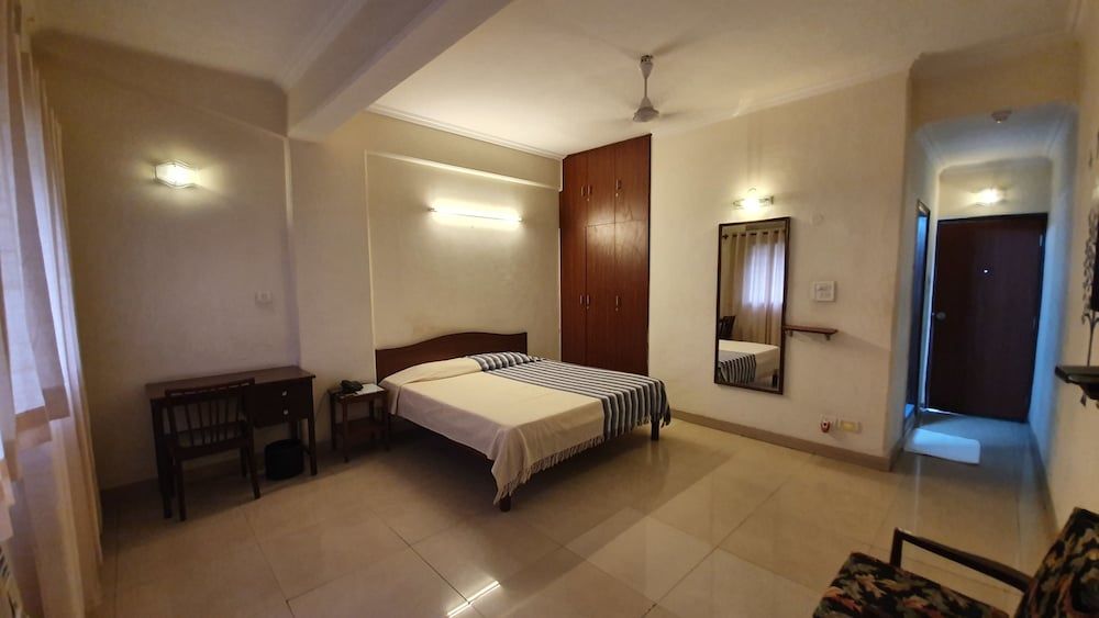 YWCA International Guest House Deluxe Double or Twin Room 2