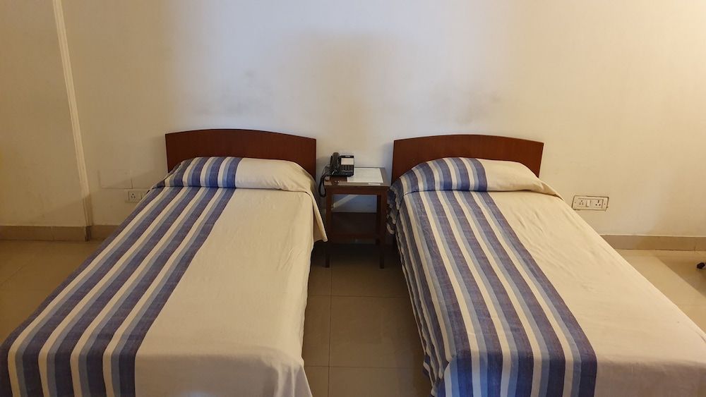 YWCA International Guest House Deluxe Double or Twin Room 6