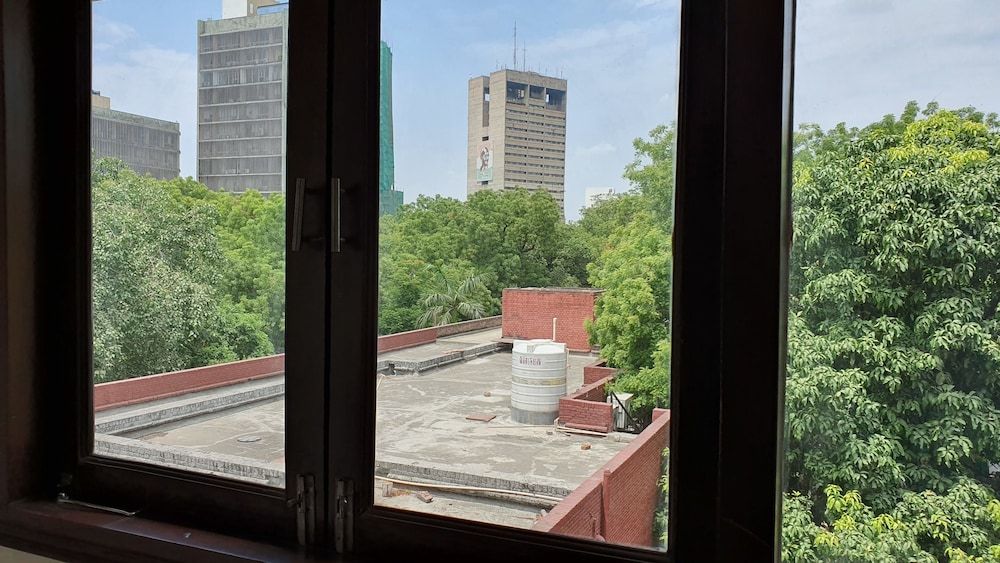 YWCA International Guest House Deluxe Double or Twin Room 11