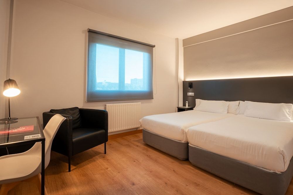 Hotel Sancho Ramírez Double Room 2