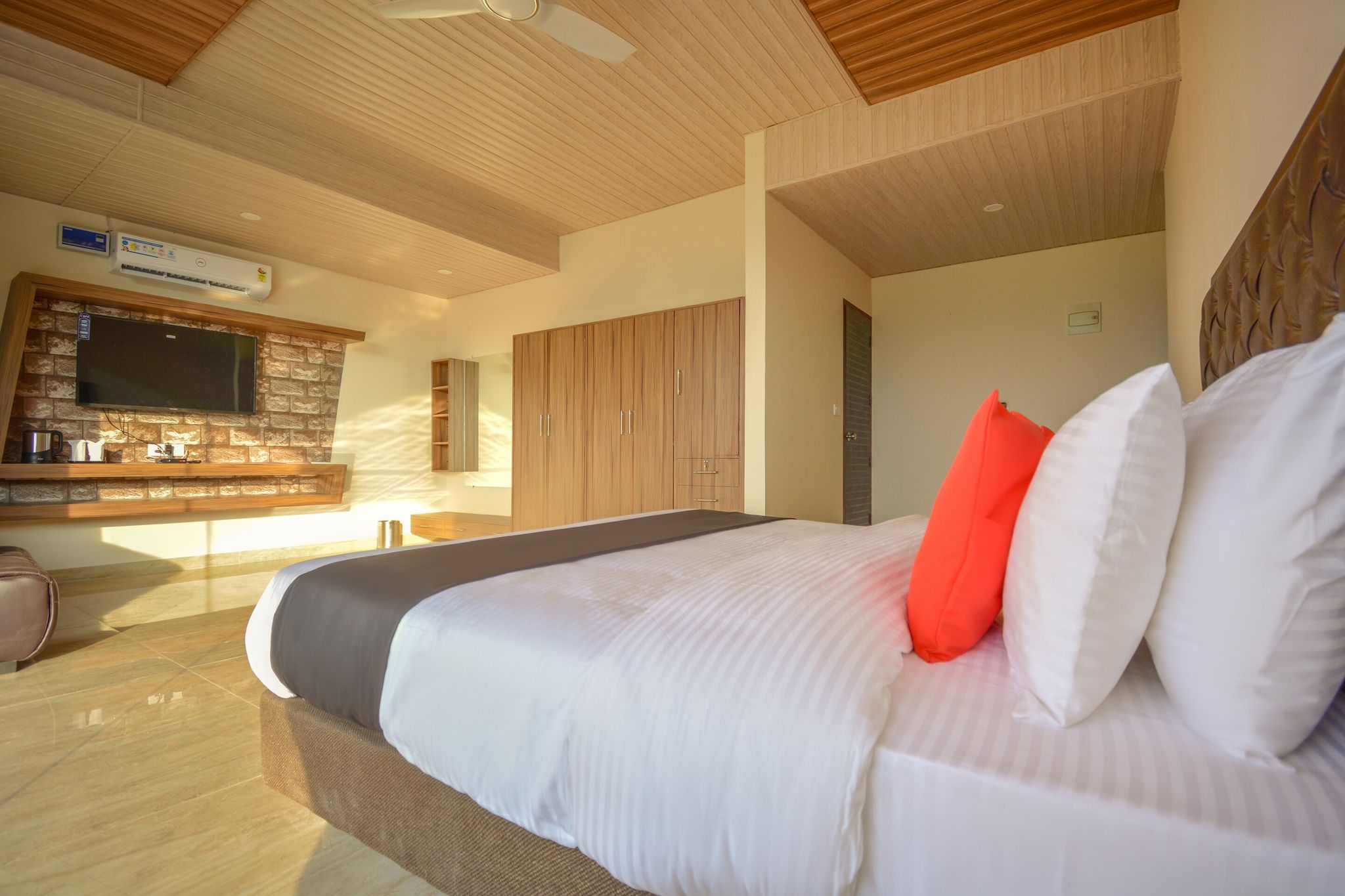 King Room with Balcony AC