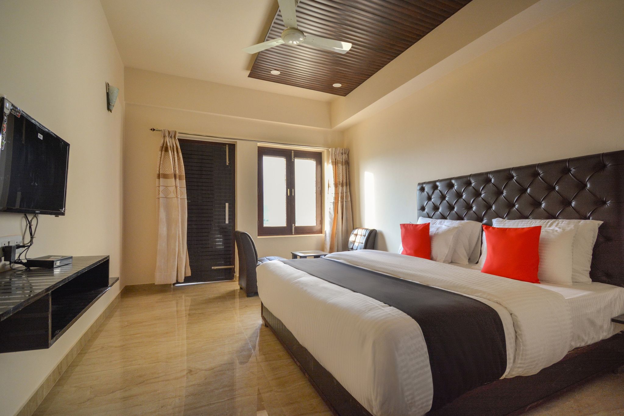 Deluxe Room(AC)