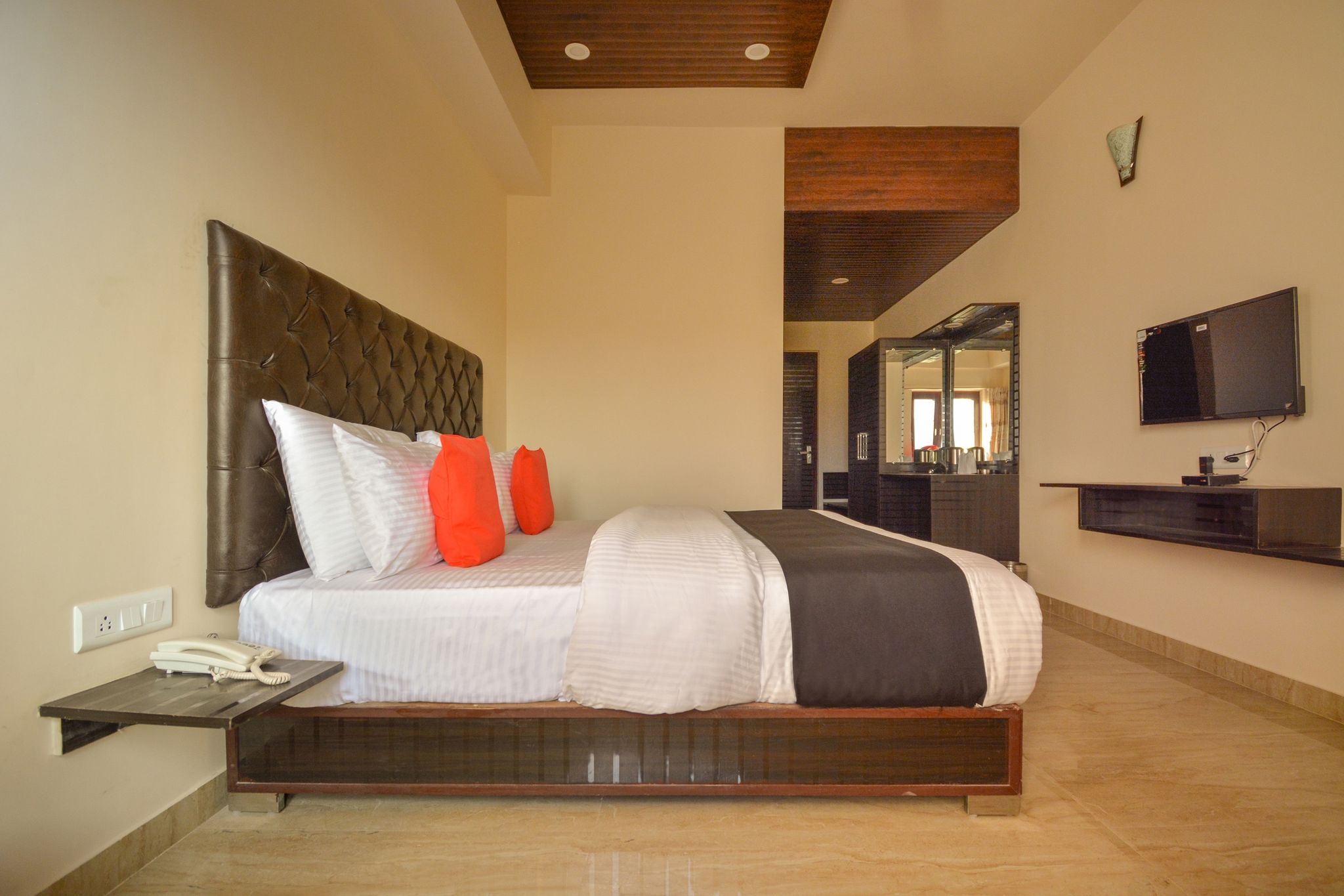 Deluxe Room(AC)