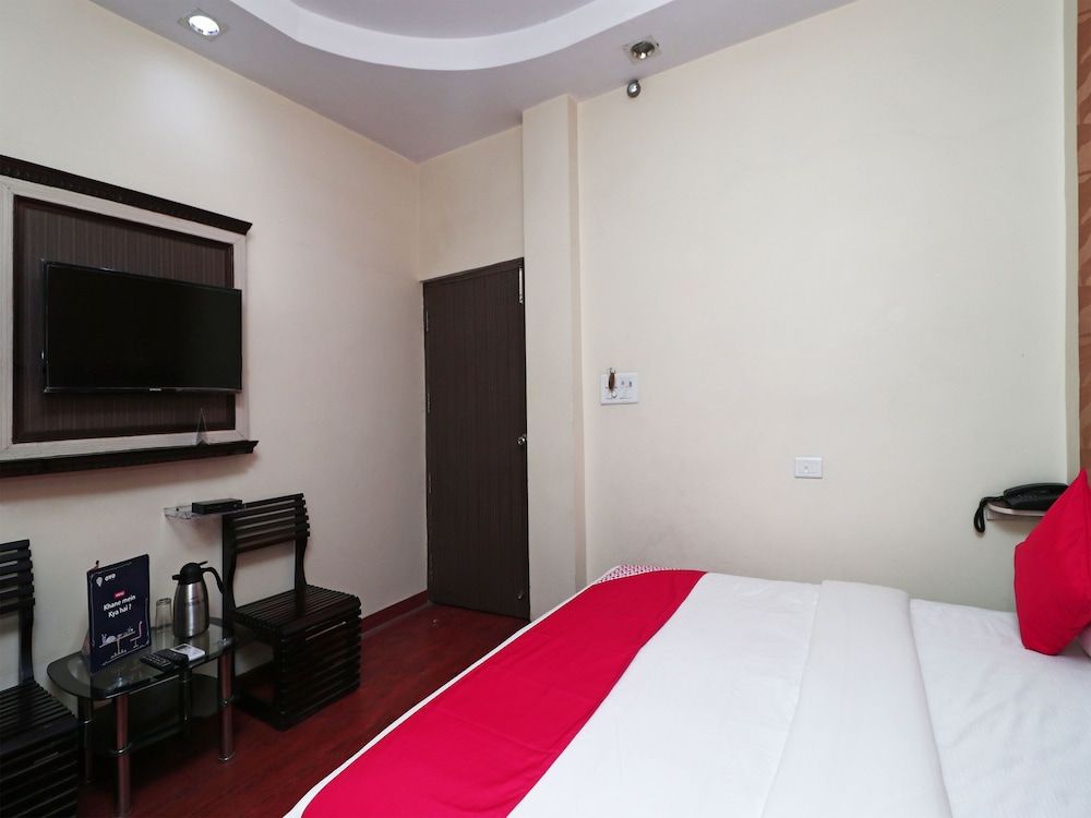 undefined OYO 16538 Shanti Palace 9