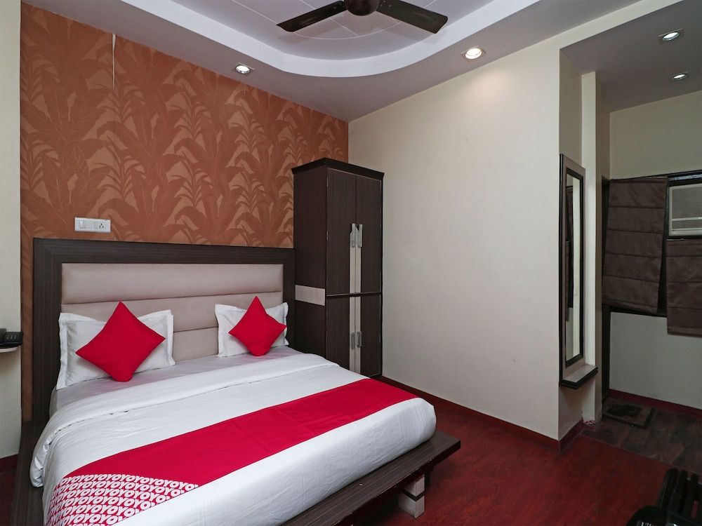 undefined OYO 16538 Shanti Palace 6
