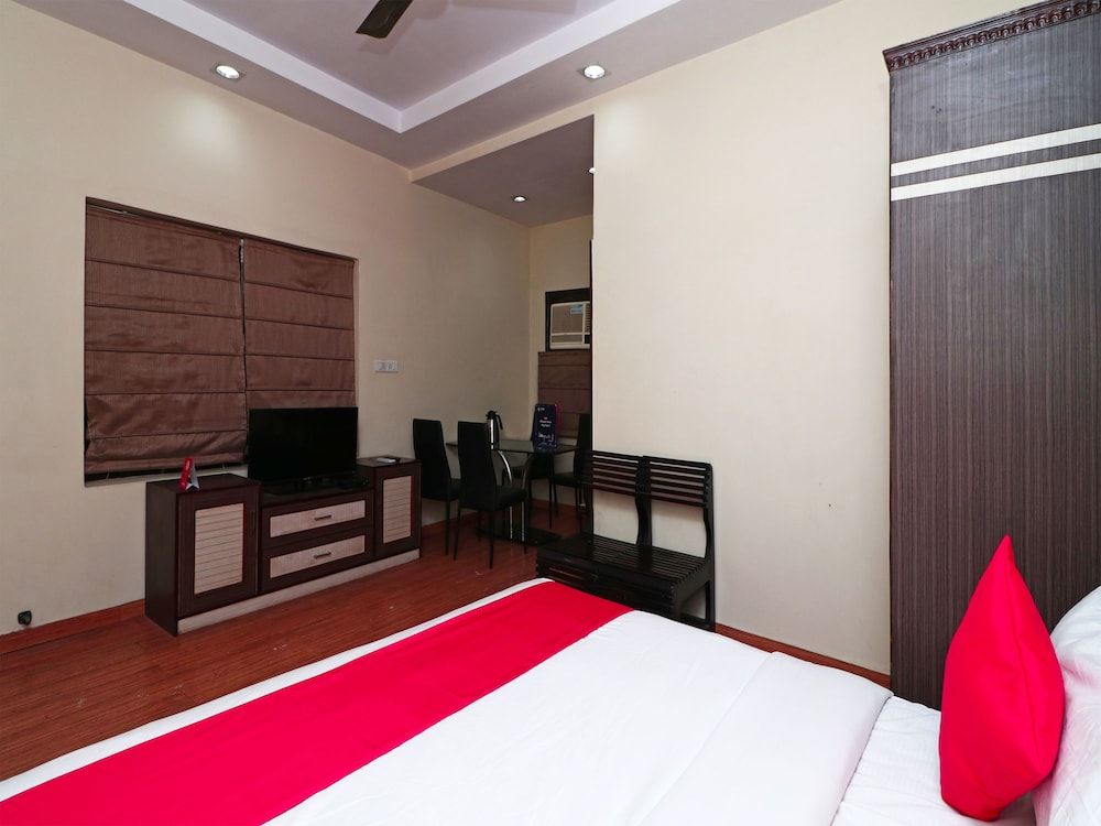 undefined OYO 16538 Shanti Palace 5