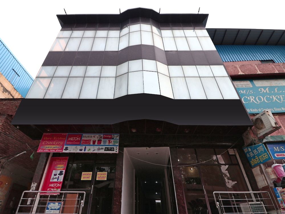 undefined OYO 16538 Shanti Palace