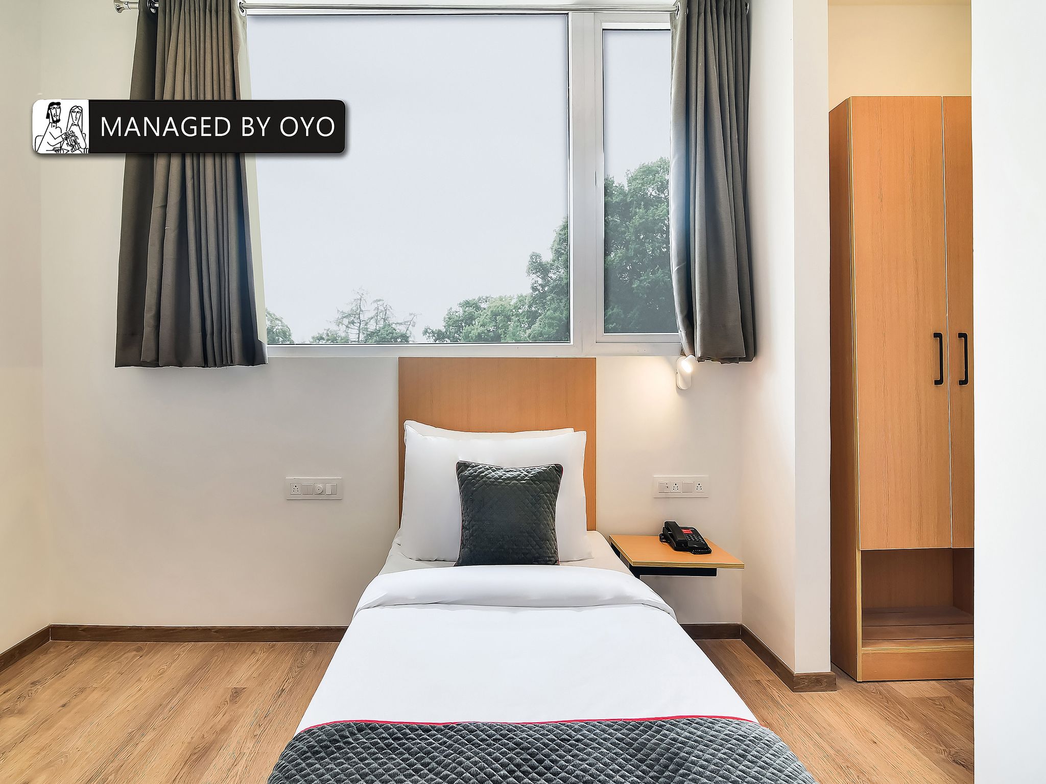 Super Townhouse Ulsoor Near Halasuru Metro Station Classic 12