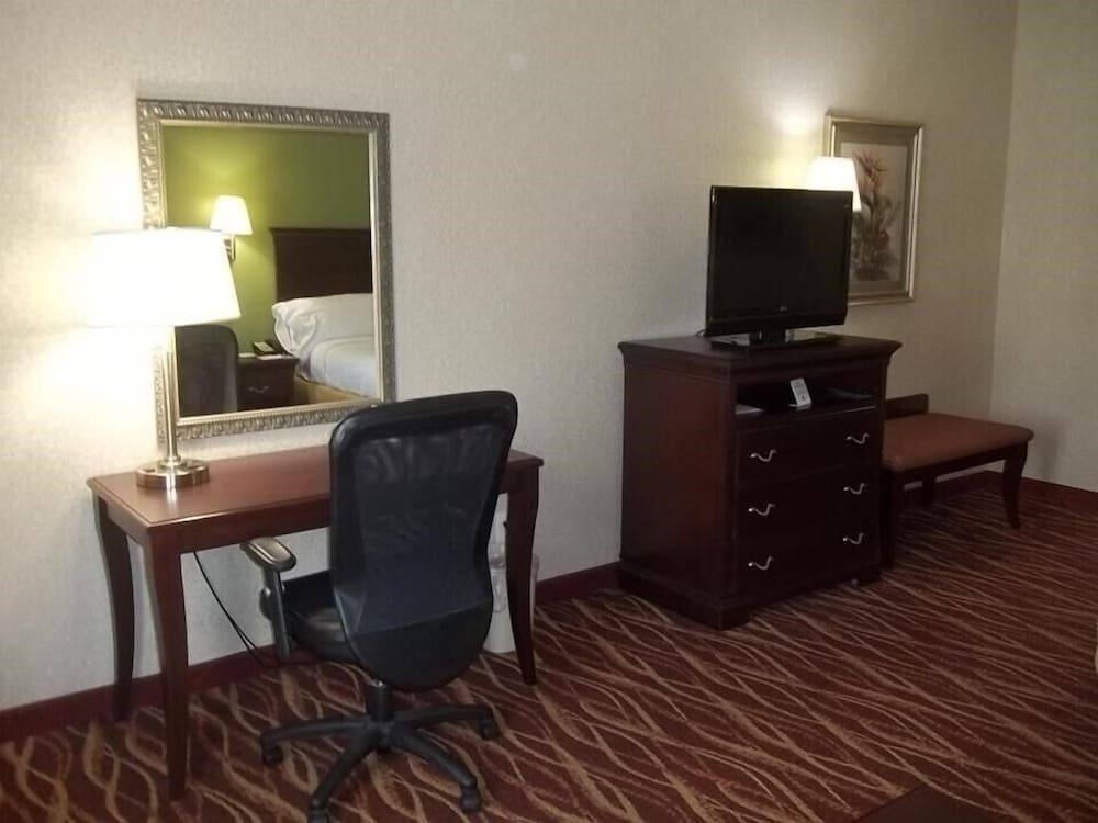 Suite, 2 Queen Beds, Non Smoking