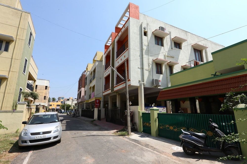 undefined OYO 6654 Neighbour Inn 4