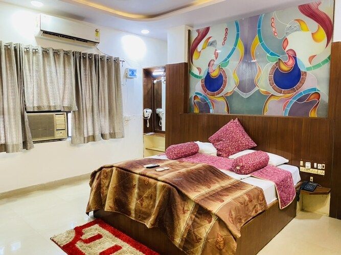 Luxury AC Room