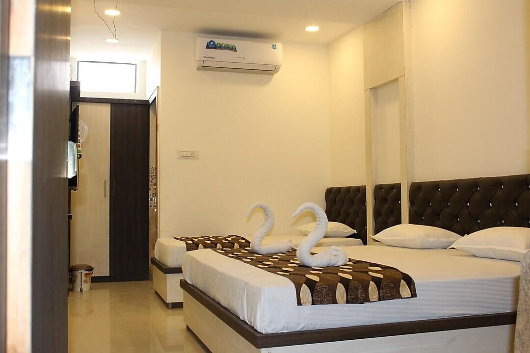 Shri shiva palace Classic 11