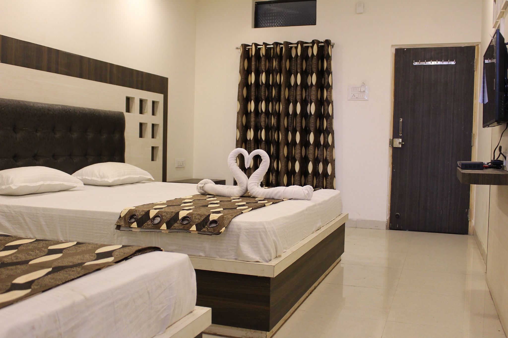 Shri shiva palace Classic 8