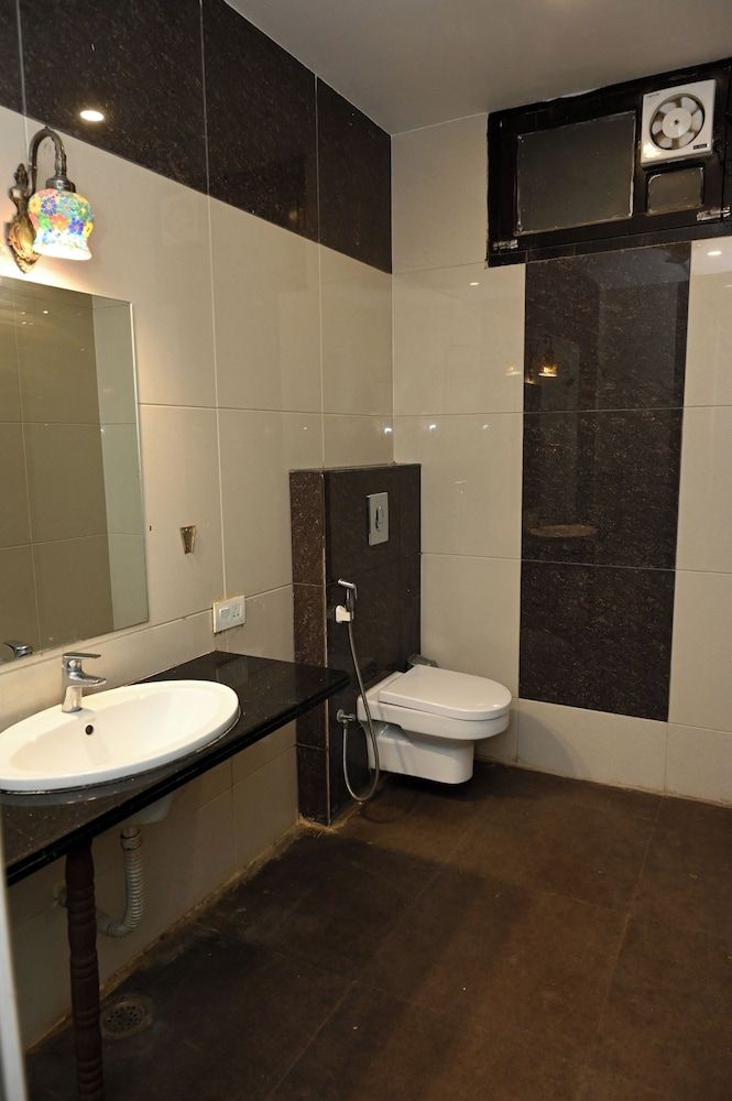 Hotel Om Heritage Standard Room 10