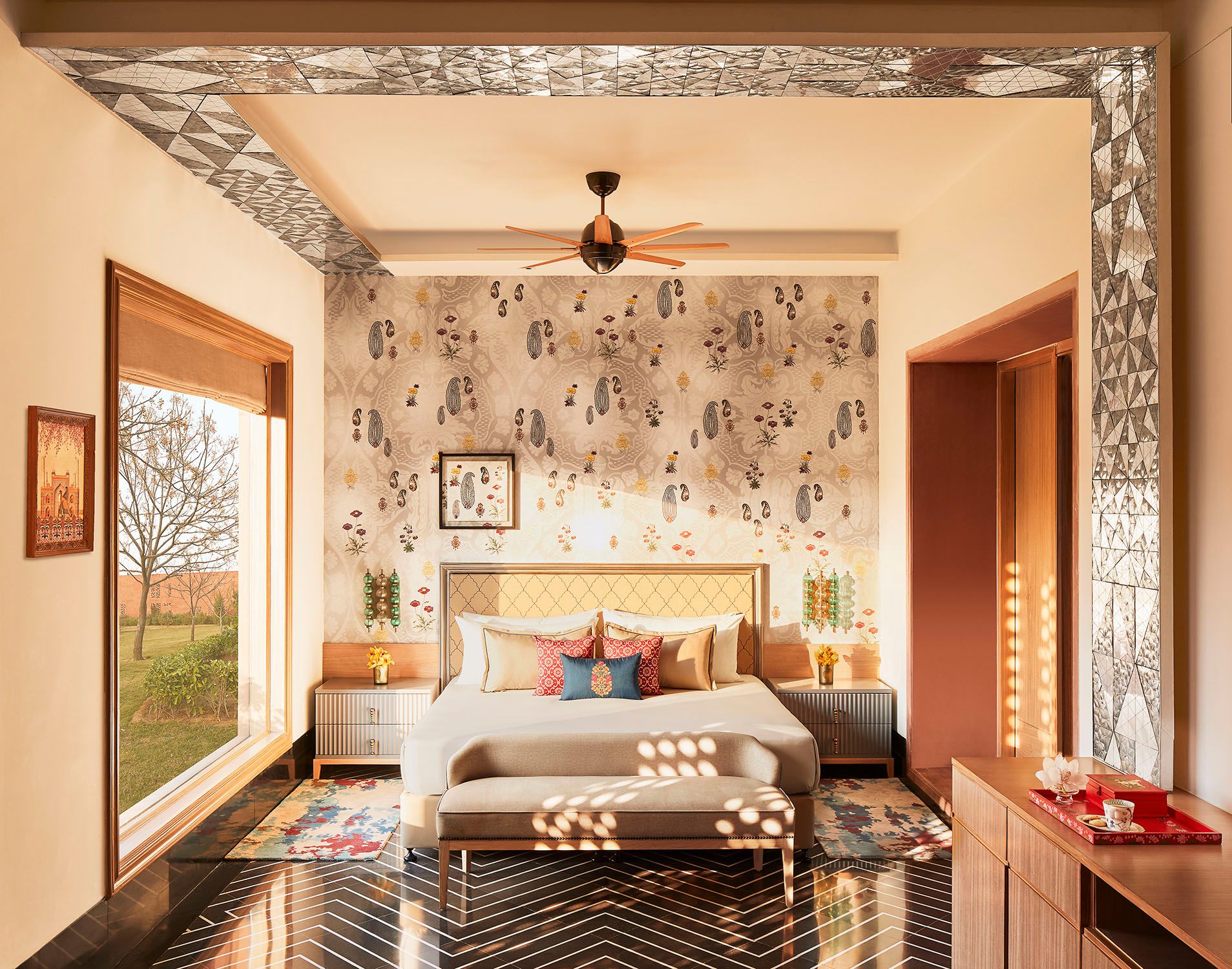 Grand Luxury suite with private Sit-out