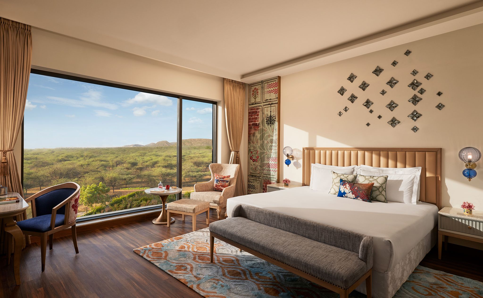 Deluxe Room King Bed