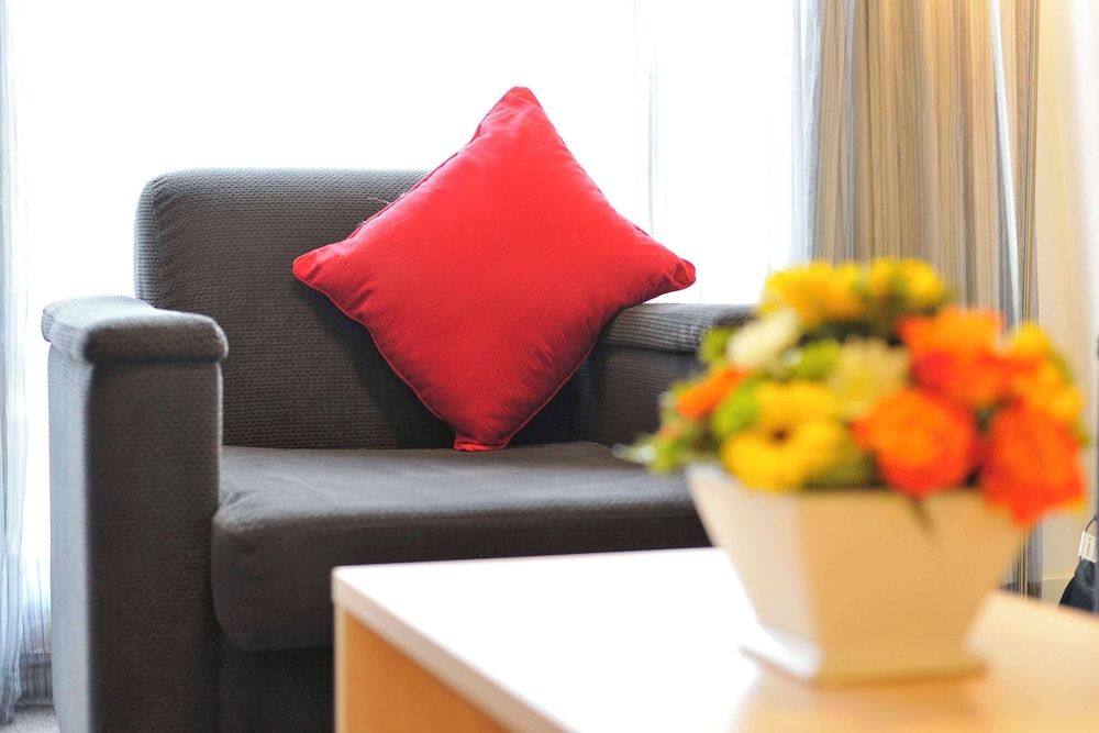 Metro Apartments on Bank Place Studio Queen Apartment 4