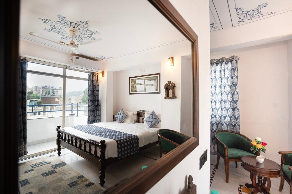 undefined The Lake View Hotel- On Lake Pichola 10