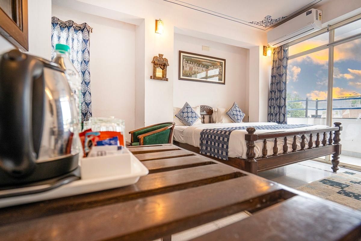 undefined The Lake View Hotel- On Lake Pichola 9