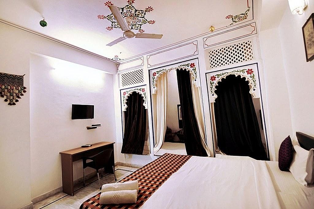 Premium King Room