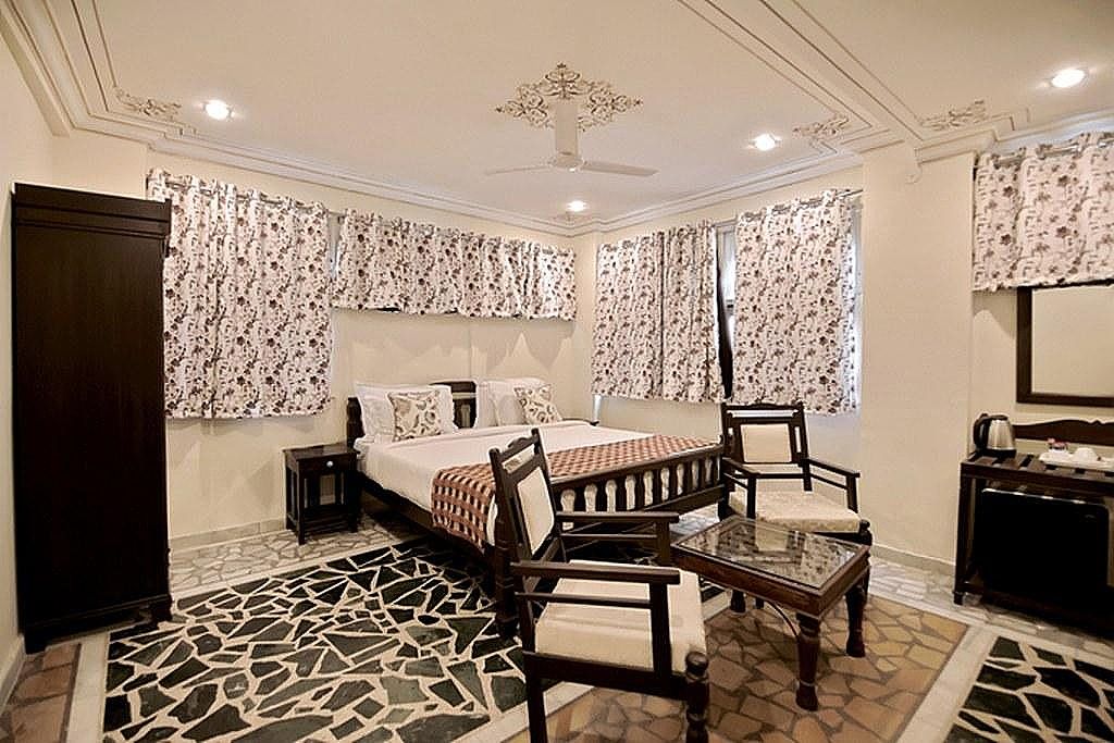 Superior Room with City View
