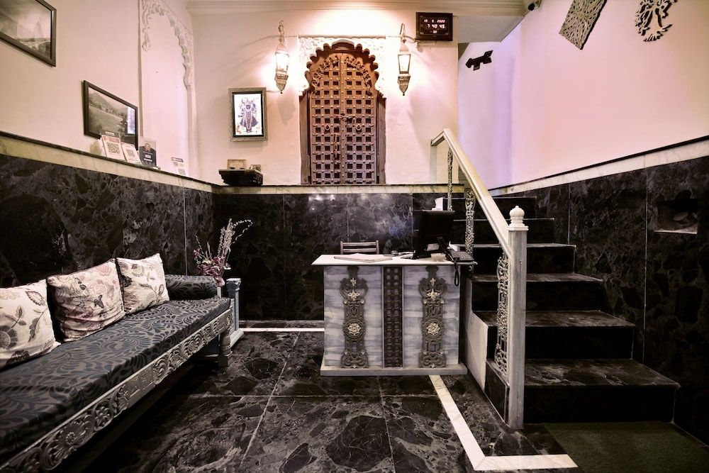 undefined The Lake View Hotel- On Lake Pichola 3