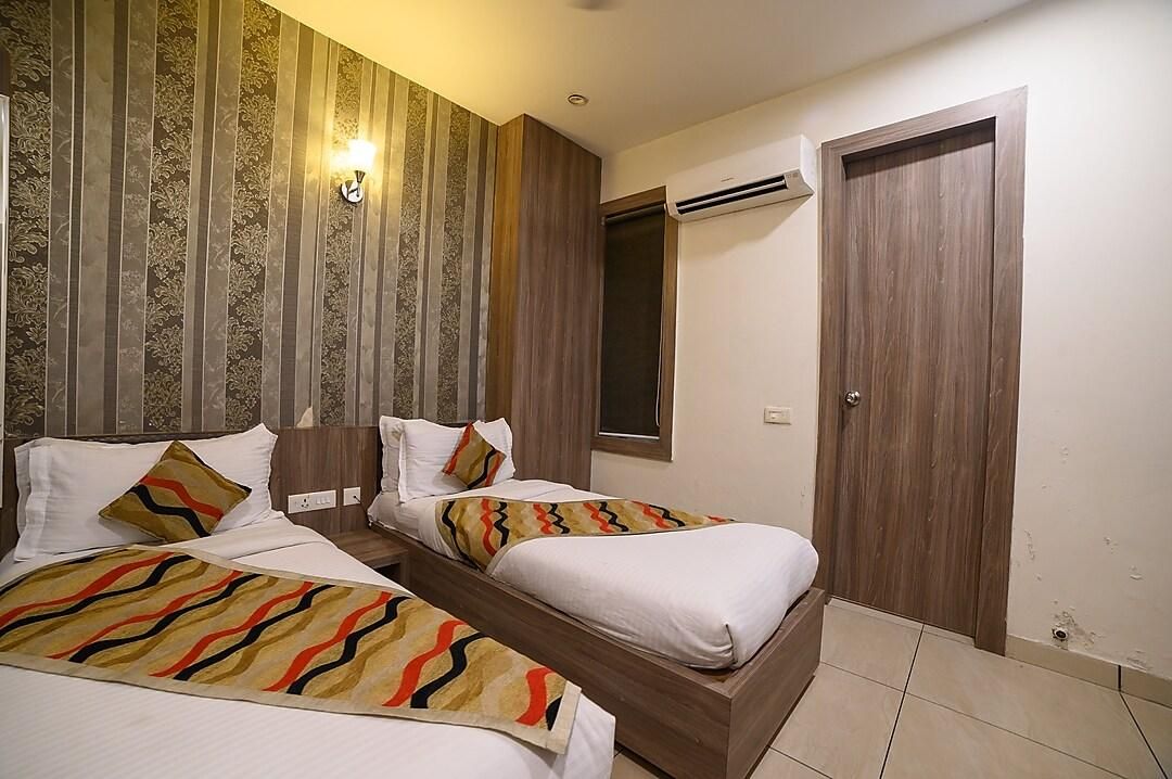 Twin Deluxe Room
