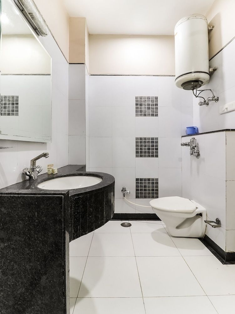 Capital O 47558 Hotel Swagat Room 11