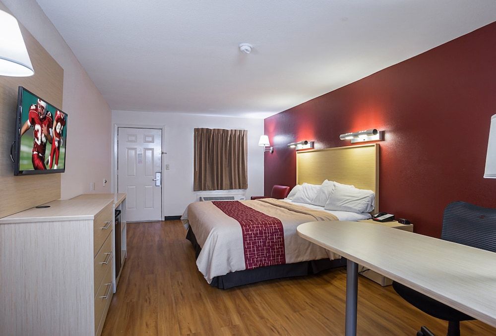 Red Roof Inn West Memphis, AR Superior King Non-Smoking 4