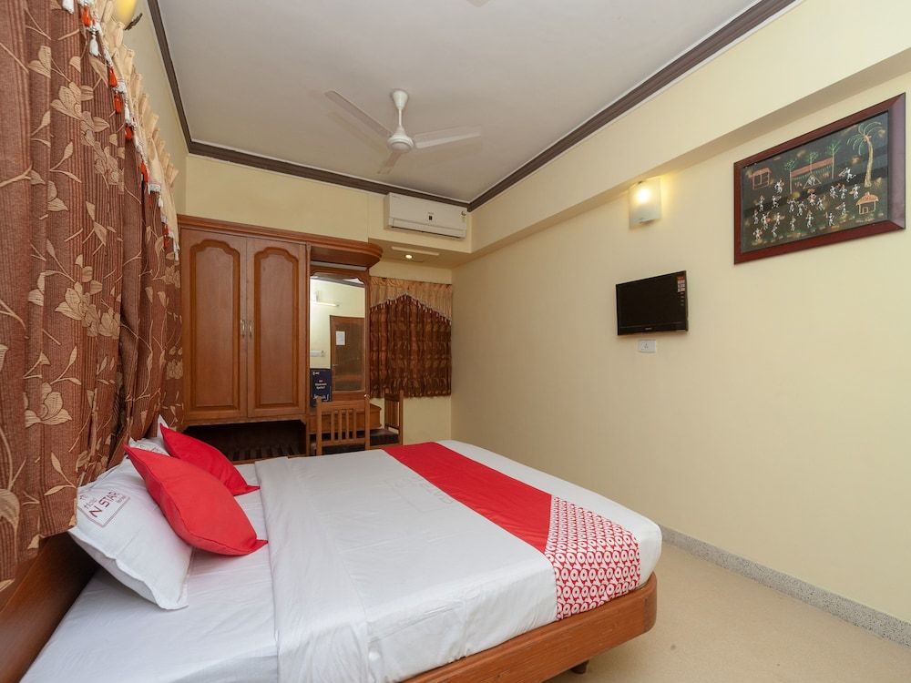 OYO 75752 Nstar Heritage Double or Twin Room 11