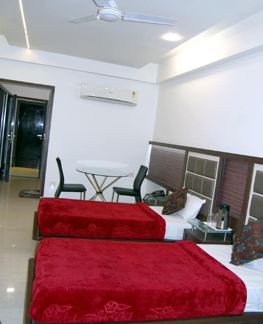 undefined Hotel Paradise 10