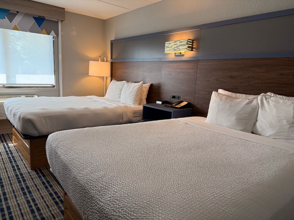 Room, 2 Queen Beds, Non Smoking