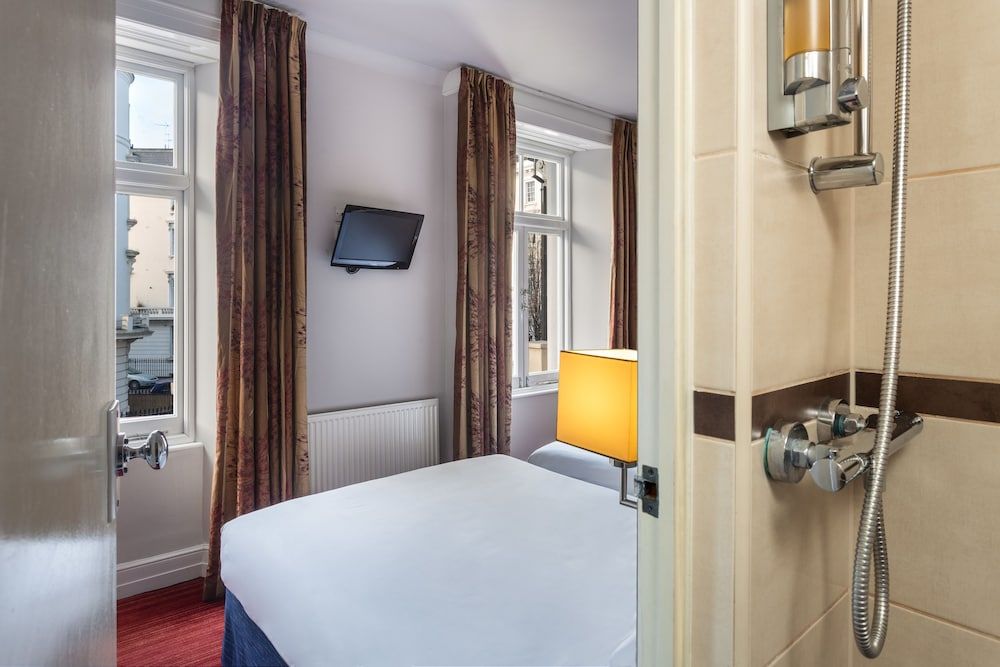 Comfort Inn London - Westminster Family Room 2