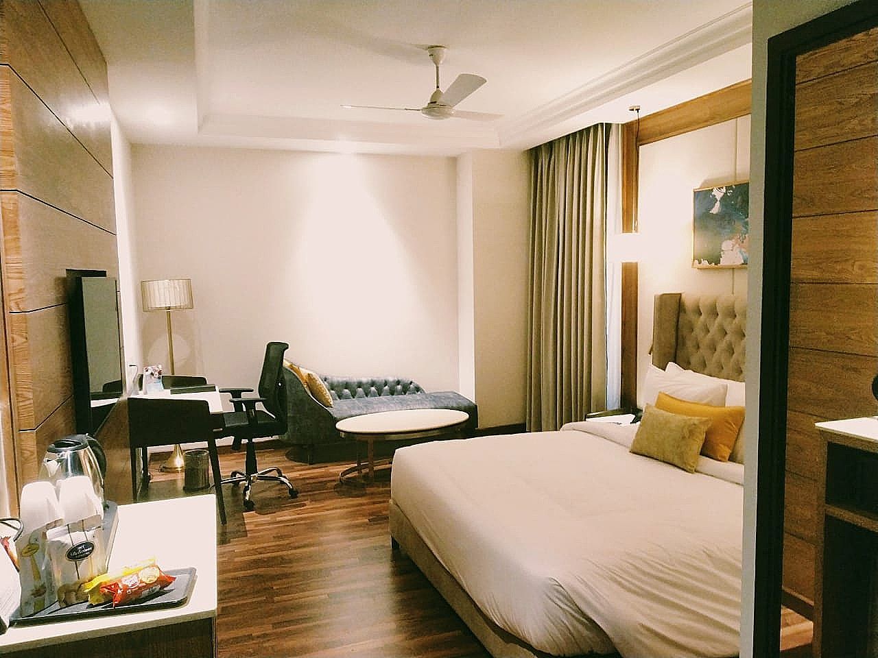 Maryland Group Hotel Executive Room 4