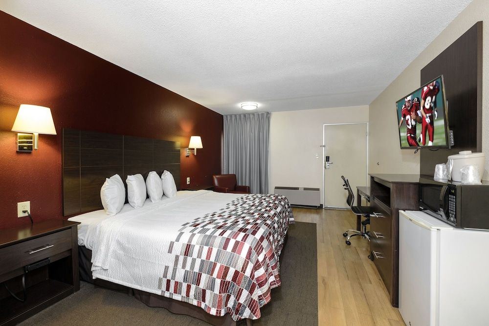 Deluxe Room, 1 King Bed, Accessible, Non Smoking