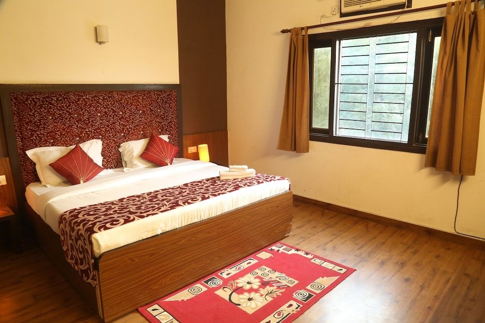 Anantkoti Deluxe Room 2