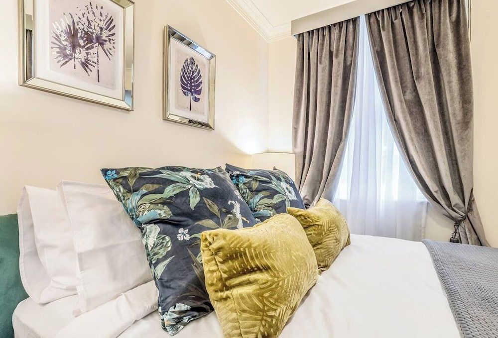 Rothbury Hotel Deluxe Apartment 2