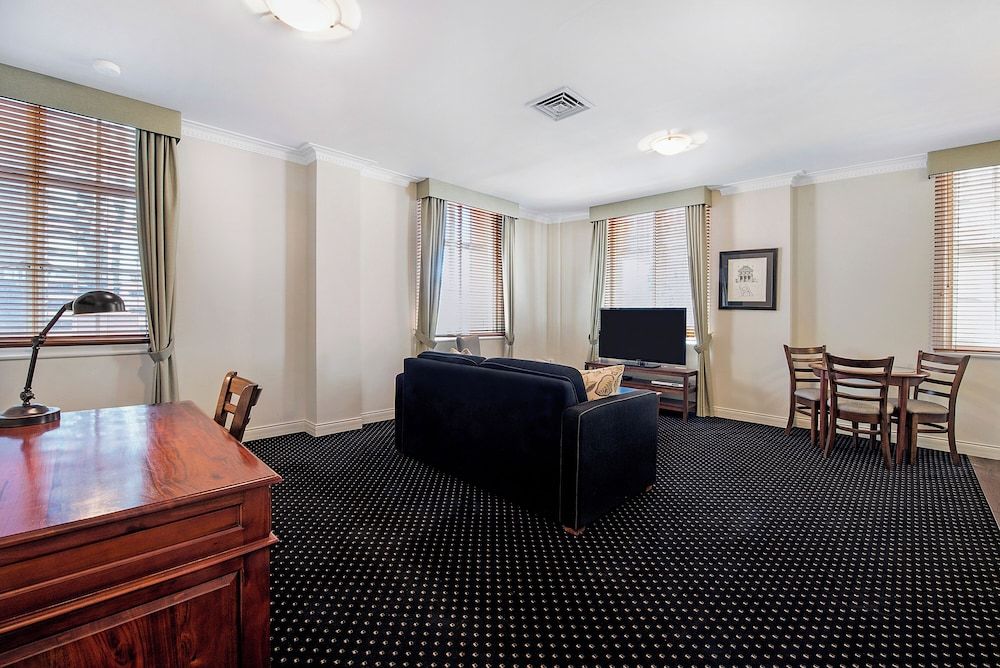 Rothbury Hotel Superior One Bedroom Apartment 15