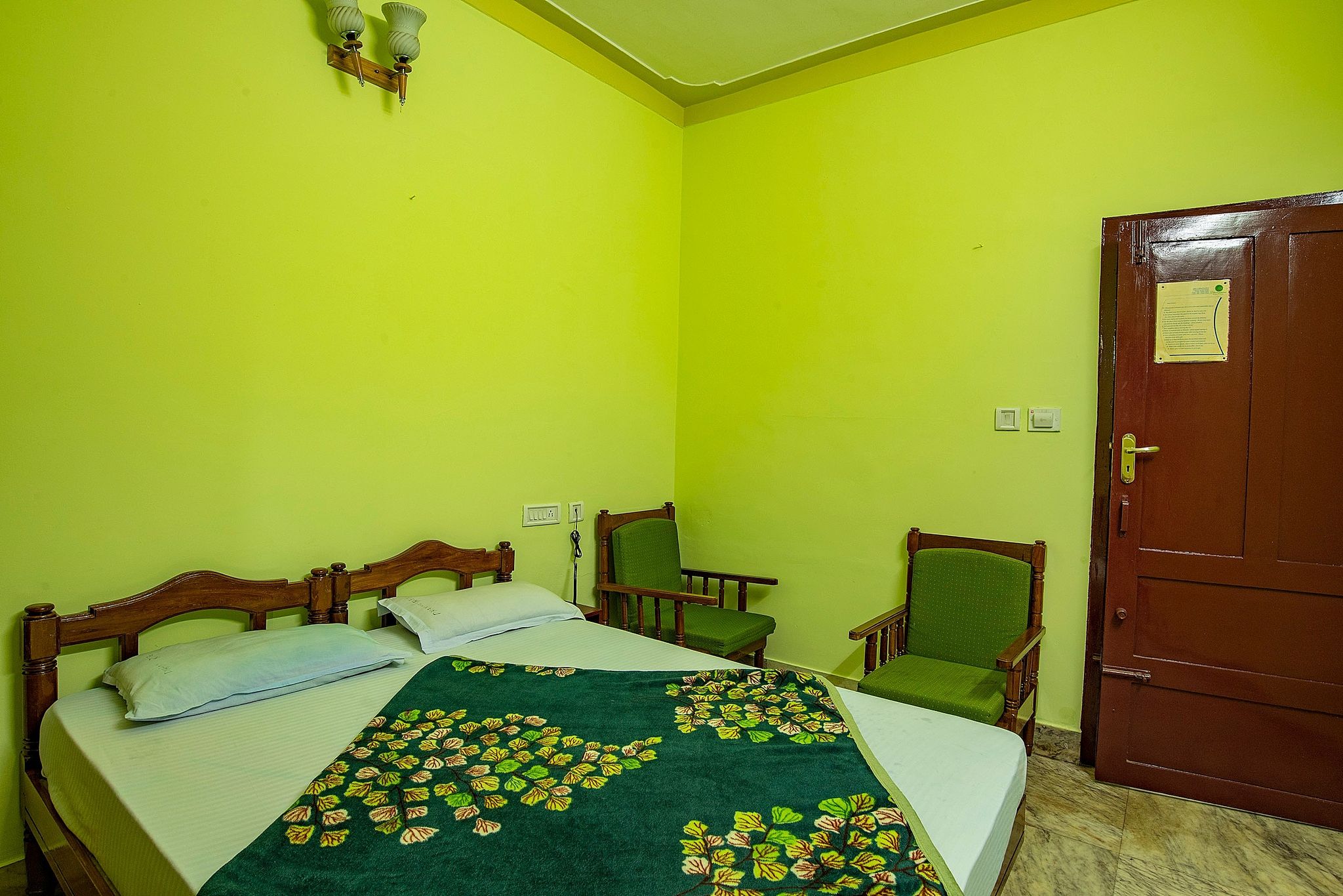 Dhanyasree Deluxe Room 5